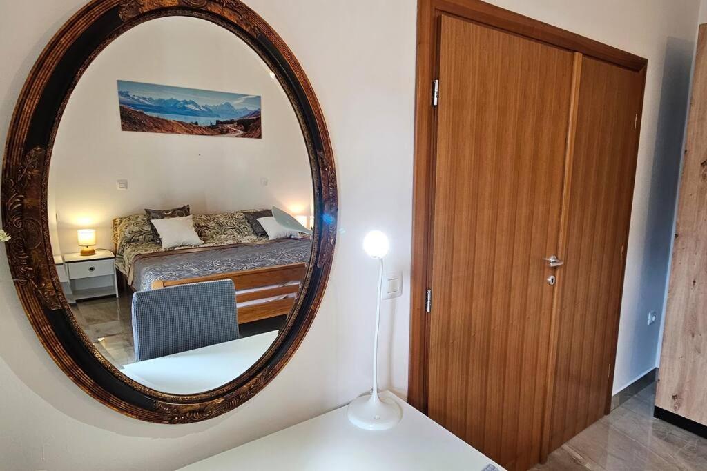 Apartmani Mira Задар Екстериор снимка