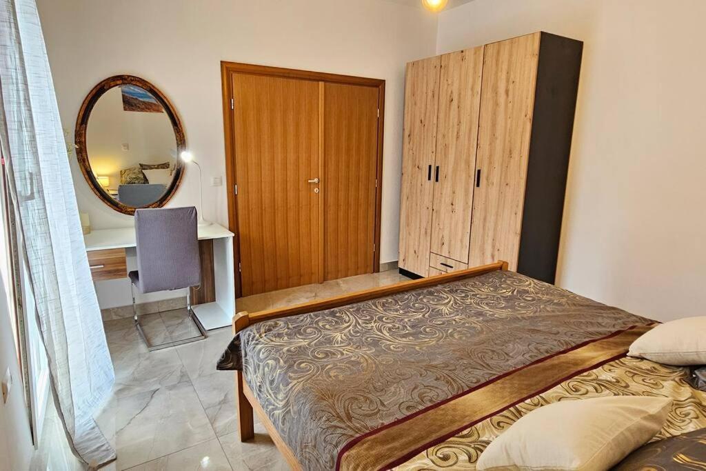 Apartmani Mira Задар Екстериор снимка